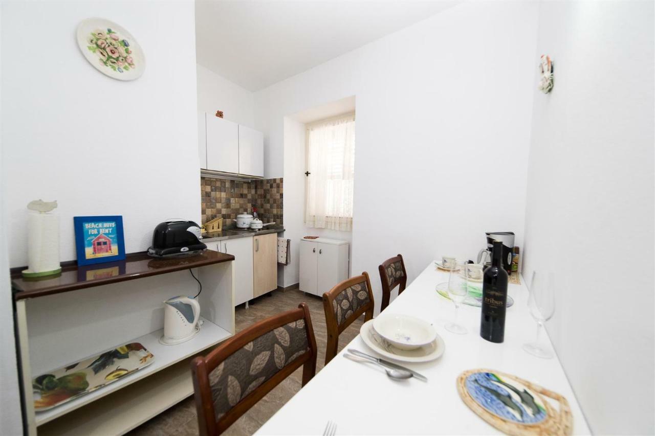 Apartmani More Crikvenica Bagian luar foto